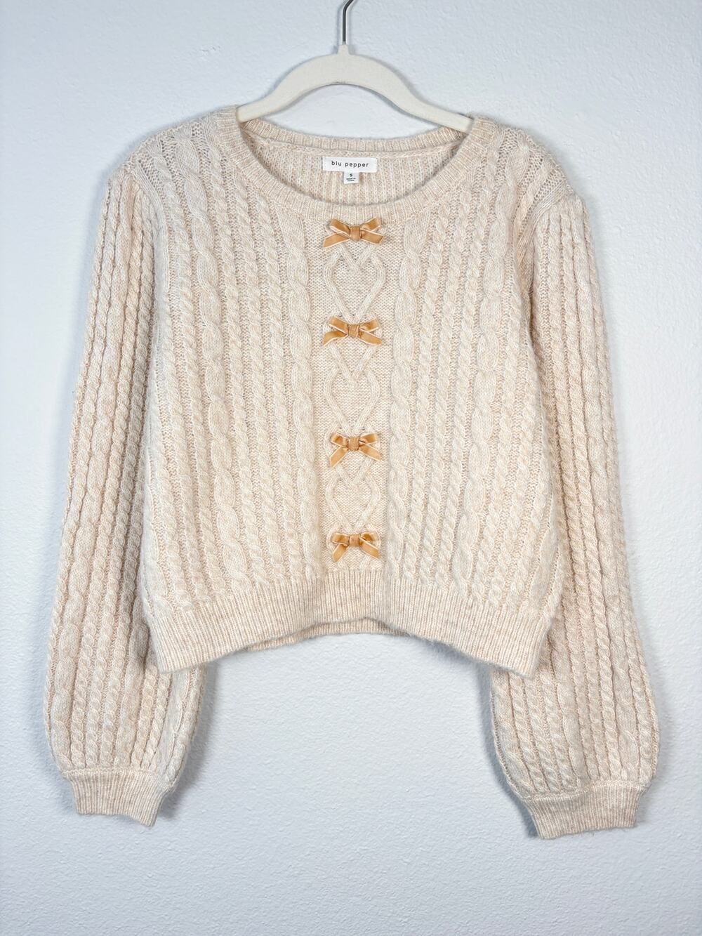 Women’s Boutique Blu Pepper Cream Wool Blend Cable Knit Velvet Bow Sweater